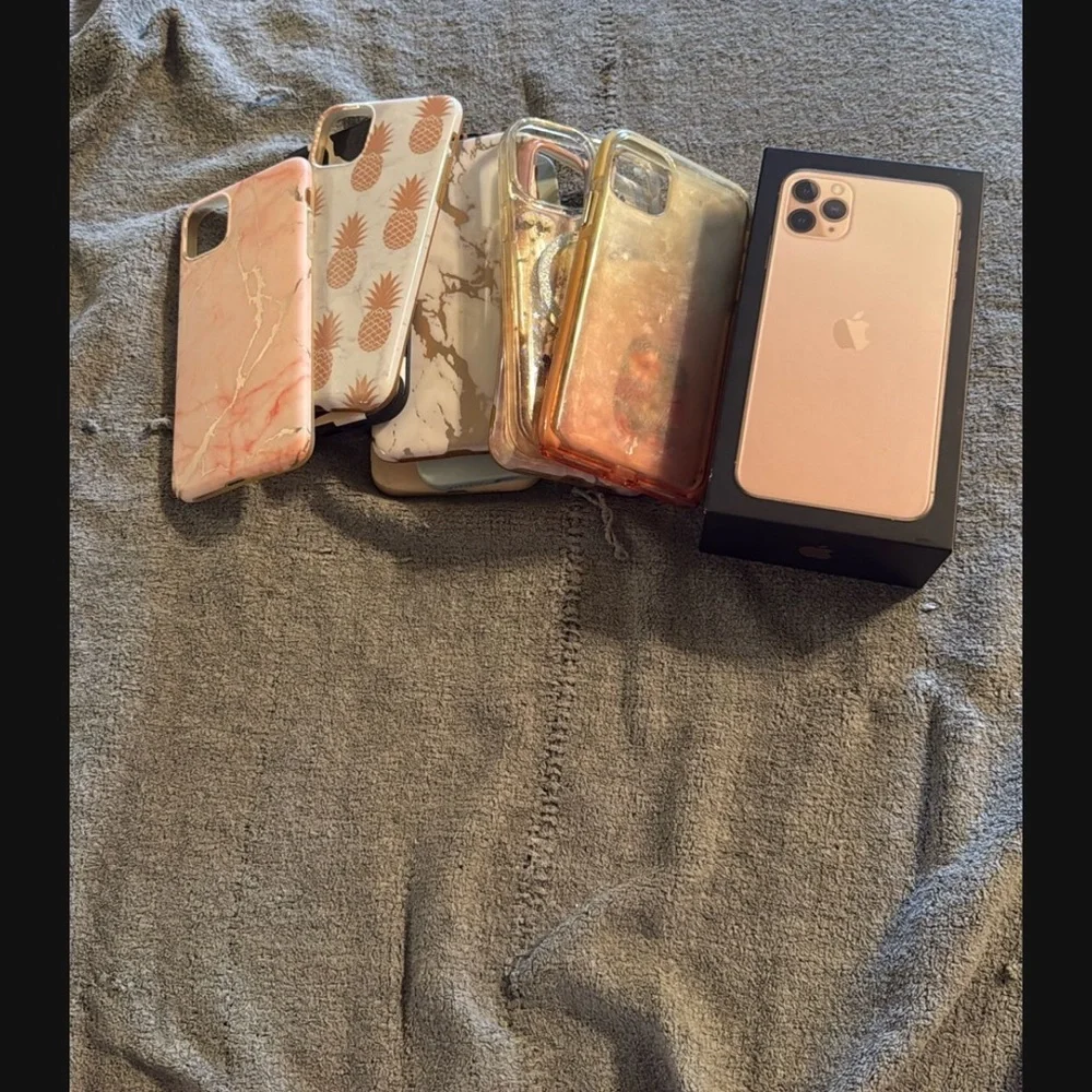 IPhone 11 Pro Max (USED)